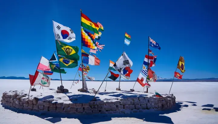 PLANO 3 DIAS 2 NOITES SALAR DE UYUNI (Saída em San Pedro de Atacama e finaliza em Uyuni )