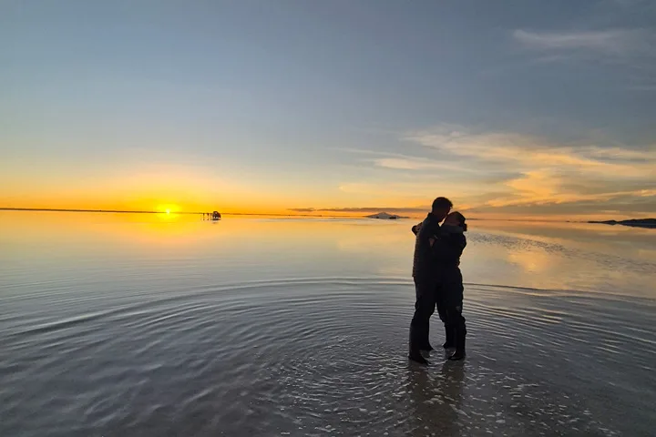 4 Days, 3 Nights Uyuni Salt Flats Tour with Private Rooms (Departure from San Pedro de Atacama)